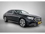 Mercedes-Benz E-klasse 300 e Luxury Line | Distronic | 360°-camera | Sfeerverlichting | Keyless Go |Stuur en Stoelverwarmng / Ventilatie | Inclusief 24 maanden Mercedes-Benz Certified garantie voor Europa.