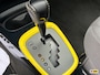Toyota Yaris 1.5 Hybrid Bi-Tone PANORAMADAK STOELVERWARMING NAVI