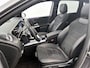 Mercedes-Benz B-klasse 200 AMG Nightpakket | Panoramadak | Sfeerverlichting | Keyless GO | Stoelverwarming | Parkeerpakket met Camera | Inclusief 24 maanden Mercedes-Benz Certified garantie voor Europa.