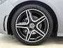 Mercedes-Benz B-klasse 200 AMG Nightpakket | Panoramadak | Sfeerverlichting | Keyless GO | Stoelverwarming | Parkeerpakket met Camera | Inclusief 24 maanden Mercedes-Benz Certified garantie voor Europa.