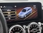 Mercedes-Benz B-klasse 200 AMG Nightpakket | Panoramadak | Sfeerverlichting | Keyless GO | Stoelverwarming | Parkeerpakket met Camera | Inclusief 24 maanden Mercedes-Benz Certified garantie voor Europa.