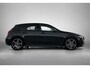 Mercedes-Benz A-klasse 160 AMG Nightpakket | Trekhaak | Sfeerverlichting | Augmented Reality | Led | Parkeerpakket met Camera | Inclusief 24 maanden Mercedes-Benz Certified garantie voor Europa. garage-sale