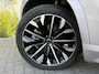 Volvo XC90 2.0 T8 Plug-in Hybrid AWD Ultra Dark | PHEV | Trekhaak | Luchtvering | Bowers Wilkins Audio | Panoramadak | Head-up Display | 360 Graden Camera | Nappaleder | Stoelventilatie | Stoelmassage | Stoelverwarming voor en achter | Keyless Entry | Elektrische Achterklep | Cruise Control Adaptief | BLIS | Google Navigatie | Apple Carplay | Android Auto