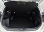 Toyota Yaris Cross 1.5 Hybrid Dynamic | Voorruit-Stuur-Stoelverwarming | Trekhaak | Parkeersensoren V+A |