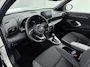 Toyota Yaris Cross 1.5 Hybrid Dynamic | Voorruit-Stuur-Stoelverwarming | Trekhaak | Parkeersensoren V+A |