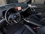 BMW X1 xDrive30e M Sport | Pano | 20"| Drive Pro | H/K | HUD | Topv. | Memo | Leer | Ad. Li. |