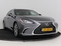 Lexus ES 300h Luxury Line | Memory Seat | Bruin Leder | Stoelverwarming | Stoelventilatie | Blind Spot Monitor | Schuif/Kantel Dak |