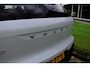 Volvo XC40 B4 211PK Plus Dark | ACC | Trekhaak | Schuif/kanteldak | Stoel + Stuur verwarmd | BLIS | Nubuck | El. Stoelen |