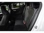 Volvo XC40 B4 211PK Plus Dark | ACC | Trekhaak | Schuif/kanteldak | Stoel + Stuur verwarmd | BLIS | Nubuck | El. Stoelen |