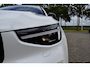 Volvo XC40 B4 211PK Plus Dark | ACC | Trekhaak | Schuif/kanteldak | Stoel + Stuur verwarmd | BLIS | Nubuck | El. Stoelen |