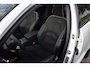 Volvo XC40 B4 211PK Plus Dark | ACC | Trekhaak | Schuif/kanteldak | Stoel + Stuur verwarmd | BLIS | Nubuck | El. Stoelen |