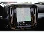 Volvo XC40 B4 211PK Plus Dark | ACC | Trekhaak | Schuif/kanteldak | Stoel + Stuur verwarmd | BLIS | Nubuck | El. Stoelen |
