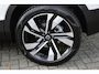 Volvo XC40 B4 211PK Plus Dark | ACC | Trekhaak | Schuif/kanteldak | Stoel + Stuur verwarmd | BLIS | Nubuck | El. Stoelen |