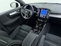 Volvo XC40 B4 211pk Plus Dark / Nubuck / Elektr. Stoelen / Panoramadak / Trekhaak / Harman&Kardon Audio / Getint Glas / ACC / BLIS / Keyless / Stoel + Stuurw. Verwarming / PDC + Camera / Noordreservewiel /