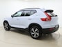 Volvo XC40 B4 211pk Plus Dark / Nubuck / Elektr. Stoelen / Panoramadak / Trekhaak / Harman&Kardon Audio / Getint Glas / ACC / BLIS / Keyless / Stoel + Stuurw. Verwarming / PDC + Camera / Noordreservewiel /