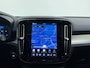 Volvo XC40 B4 211pk Plus Dark / Nubuck / Elektr. Stoelen / Panoramadak / Trekhaak / Harman&Kardon Audio / Getint Glas / ACC / BLIS / Keyless / Stoel + Stuurw. Verwarming / PDC + Camera / Noordreservewiel /