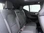 Volvo XC40 B4 211pk Plus Dark / Nubuck / Elektr. Stoelen / Panoramadak / Trekhaak / Harman&Kardon Audio / Getint Glas / ACC / BLIS / Keyless / Stoel + Stuurw. Verwarming / PDC + Camera / Noordreservewiel /