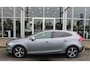 Volvo V40 T4 191PK Business Sport | Panoramadak | Standkachel | PDC + Camera | Verw. Voorstoelen | Leder |