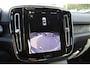 Volvo EX40 Single Motor Extended Range Plus 82 kWh | Trekhaak | Verwarmbare voorstoelen en stuurwiel | Premium audio by Harman Kardon | Keyless | Adaptieve cruise control | Warmtepomp