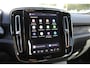 Volvo EX40 Single Motor Extended Range Plus 82 kWh | Trekhaak | Verwarmbare voorstoelen en stuurwiel | Premium audio by Harman Kardon | Keyless | Adaptieve cruise control | Warmtepomp