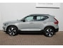 Volvo EX40 Single Motor Extended Range Plus 82 kWh | Trekhaak | Verwarmbare voorstoelen en stuurwiel | Premium audio by Harman Kardon | Keyless | Adaptieve cruise control | Warmtepomp