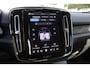 Volvo EX40 Single Motor Extended Range Plus 82 kWh | Trekhaak | Verwarmbare voorstoelen en stuurwiel | Premium audio by Harman Kardon | Keyless | Adaptieve cruise control | Warmtepomp