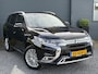 Mitsubishi Outlander 2.4 PHEV Instyle ✓360° Camera✓2e Eigenaar✓Carplay✓Pano✓Navi✓Leder✓Keyless✓Stoelverw✓Stoelverkoeling✓Stuurverw✓Pdc V+A✓Lm velgen✓Net beurt gehad✓Rijstrooksensor✓Dodehoeksenor✓N.A.P✓Apk tot 11-2027