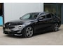 BMW 3-Serie 320i High Executive Edition / M-sport / Adaptive cruise / Head-up / 360 Camera