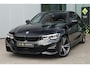BMW 3-Serie 320i High Executive Edition / M-sport / Adaptive cruise / Head-up / 360 Camera