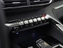 Peugeot 3008 1.2 PureTech Allure Sport Automaat (PANORAMADAK, APPLE CARPLAY, MEMORY SEAT, 360 CAMERA, STOELVERWARMING, GETINT GLAS, KEYLESS, CRUISE, NIEUWE APK, NIEUWSTAAT)
