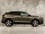 Peugeot 3008 1.2 PureTech Allure Sport Automaat (PANORAMADAK, APPLE CARPLAY, MEMORY SEAT, 360 CAMERA, STOELVERWARMING, GETINT GLAS, KEYLESS, CRUISE, NIEUWE APK, NIEUWSTAAT)
