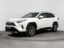 Toyota RAV4 2.5 Hybrid AWD Executive | Leder | Stoel-/stuurverwarming | Dodehoek detectie | Verwarmbare voorruit | Apple Carplay / Android Auto | Adaptive Cruise | Parkeersensoren voor/achter | Camera | Full LED | Keyless | 18 inch