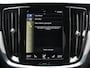 Volvo V60 2.0 B4 R-Design Navigatie Camera Climate Control Parkeer Sensoren Cruise Control Adaptive Verwarmde voorstoelen Lichtmetalen Velgen