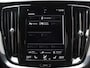 Volvo V60 2.0 B4 R-Design Navigatie Camera Climate Control Parkeer Sensoren Cruise Control Adaptive Verwarmde voorstoelen Lichtmetalen Velgen