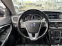 Volvo V40 1.6 T4 Summum / NL-Auto / Vol-Leder / Panodak / Adaptive Cruise-Control / Stoelverwarming / Dodehoek-Detectie / Adaptieve-Koplampen / Radio-Bluetooth / Navi / PDC met Camera / 17'' LMV / All-Seasons / ENZ.