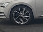 Skoda Superb Combi 1.4 TSI iV Sportline Business PHEV 218pk Dealer O.H. | Trekhaak Af Fabriek | Panodak | 360 Camera | Alcantara Sportstoelen Memory & Verwarmd | Sfeerverlichting | Keyless | Blis | Crystal LED | Navigatie | DAB | Plug In Hybrid |