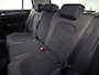 Volkswagen Golf 1.5 TSI Highline R 150Pk Automaat (PANORAMADAK, APPLE CARPLAY, GROOT NAVI, ALCANTARA, STOELVERWARMING, SPORTSTOELEN, PARKEERSENSOREN, ADAPTIVE CRUISE, MASSAGE, NIEUWE APK, NIEUWSTAAT)