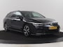 Volkswagen Golf Variant 1.5 eTSI R-Line | Trekhaak | Navigatie | LED | Stoelverwarming |