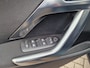 Peugeot 2008 1.2 Puretech Executive  Climate Cruise Navi Apple Camera Panorama