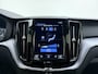 Volvo XC60 B5 251pk Momentum Exclusive / Panoramadak / Head-Up / DAB / Harman&Kardon Audio / 360 Camera / Leder / ACC / BLIS / 4-Zone Climate / Trekhaak / Stoel +Stuurw. Verwarming / Zittingverlenger / Draadloze Oplader /