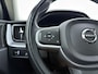 Volvo XC60 B5 251pk Momentum Exclusive / Panoramadak / Head-Up / DAB / Harman&Kardon Audio / 360 Camera / Leder / ACC / BLIS / 4-Zone Climate / Trekhaak / Stoel +Stuurw. Verwarming / Zittingverlenger / Draadloze Oplader /