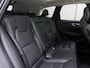 Volvo XC60 B5 251pk Momentum Exclusive / Panoramadak / Head-Up / DAB / Harman&Kardon Audio / 360 Camera / Leder / ACC / BLIS / 4-Zone Climate / Trekhaak / Stoel +Stuurw. Verwarming / Zittingverlenger / Draadloze Oplader /