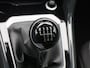 Volkswagen T-Roc 1.5 TSi 150 Pk R-Line | Stoelverwarming | Camera | Trekhaak | Navigatie | Adaptive Cruise | 17 Inch