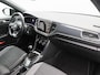 Volkswagen T-Roc 1.5 TSi 150 Pk R-Line | Stoelverwarming | Camera | Trekhaak | Navigatie | Adaptive Cruise | 17 Inch