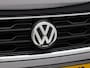 Volkswagen T-Roc 1.5 TSi 150 Pk R-Line | Stoelverwarming | Camera | Trekhaak | Navigatie | Adaptive Cruise | 17 Inch