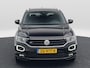 Volkswagen T-Roc 1.5 TSi 150 Pk R-Line | Stoelverwarming | Camera | Trekhaak | Navigatie | Adaptive Cruise | 17 Inch