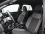 Volkswagen T-Roc 1.5 TSi 150 Pk R-Line | Stoelverwarming | Camera | Trekhaak | Navigatie | Adaptive Cruise | 17 Inch