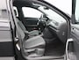 Volkswagen T-Roc 1.5 TSi 150 Pk R-Line | Stoelverwarming | Camera | Trekhaak | Navigatie | Adaptive Cruise | 17 Inch