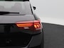 Volkswagen T-Roc 1.5 TSi 150 Pk R-Line | Stoelverwarming | Camera | Trekhaak | Navigatie | Adaptive Cruise | 17 Inch