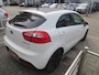 Kia Rio 1.2 CVVT Super Pack lichte schade 2 portieren !